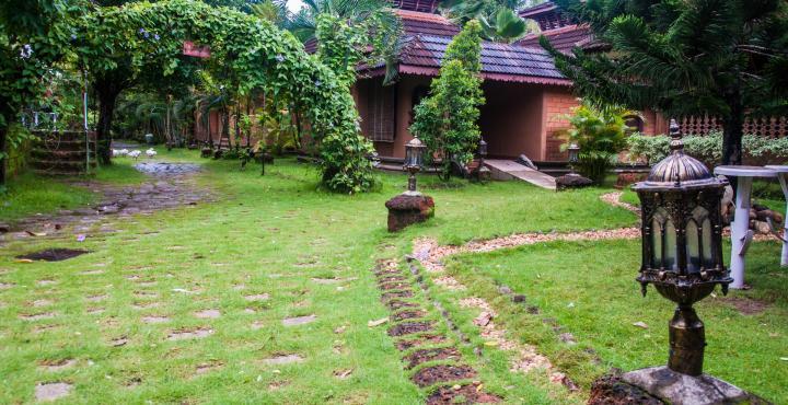 Pagoda Resorts Alappuzha Exterior foto